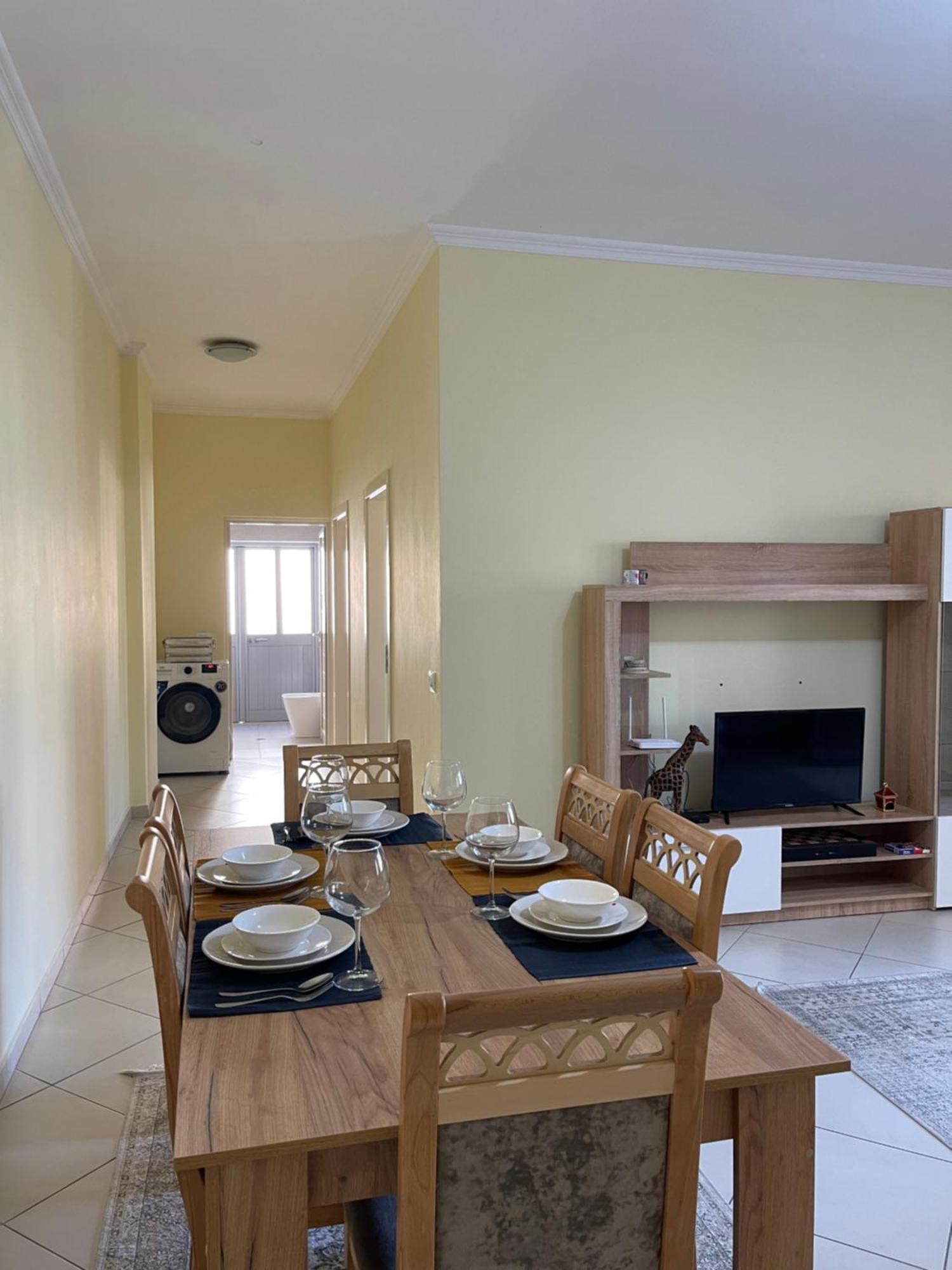New Baazar Terrace Apartment Tirana Exteriör bild