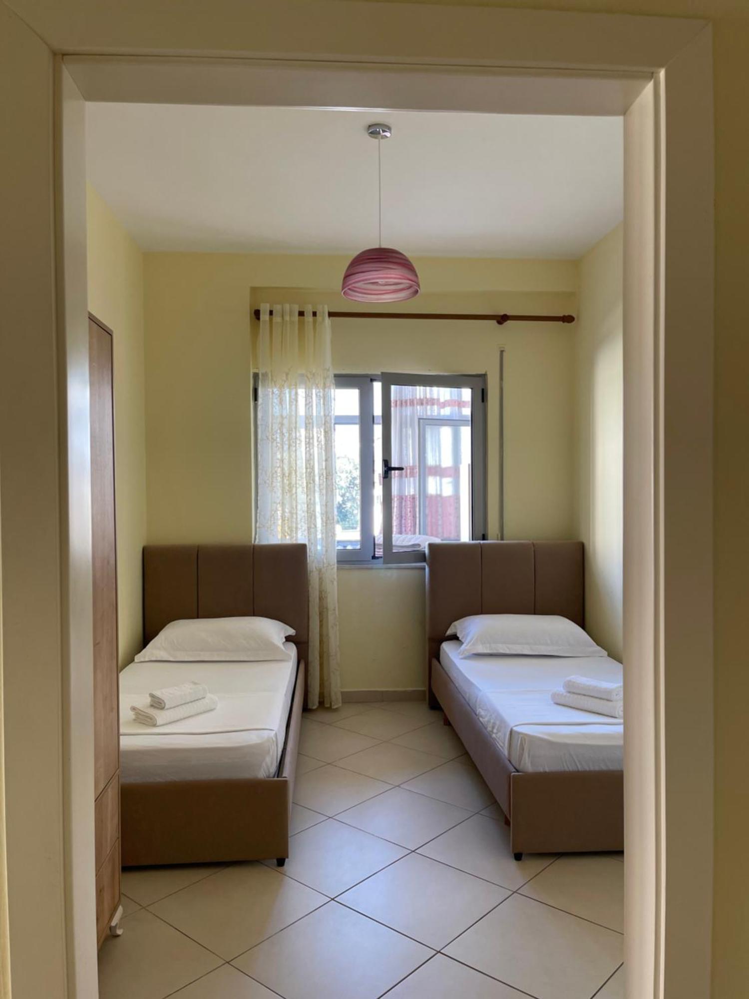 New Baazar Terrace Apartment Tirana Exteriör bild
